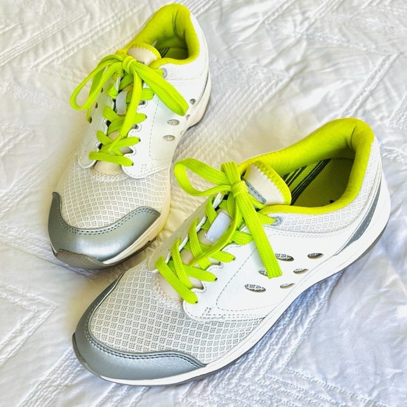 NEW Vionic Venture Walking Sneakers Neon Yellow Lime Green White ortho Shoes 6 - Picture 1 of 9